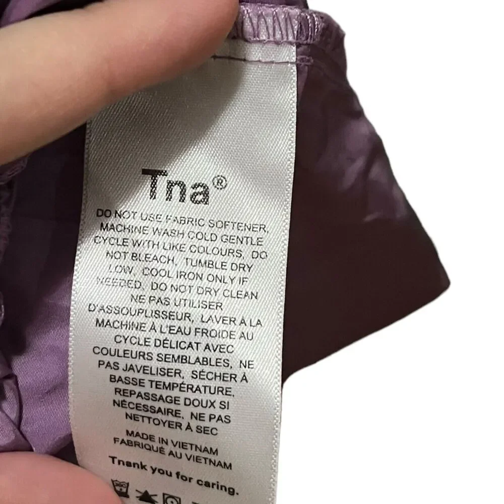 Aritzia these tna